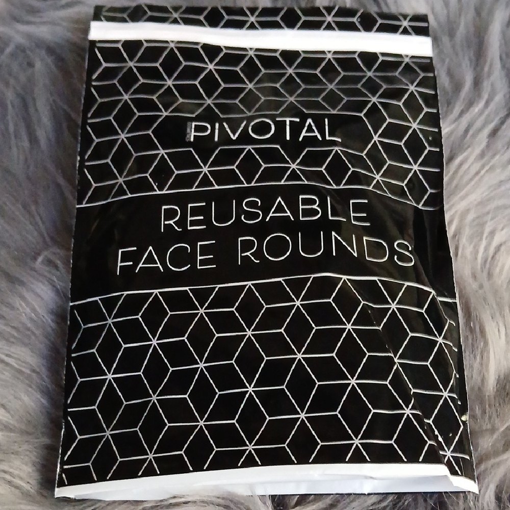 Pivotal Reusable Face Rounds